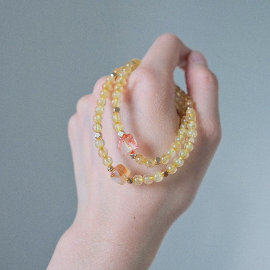 21527 黃阿賽斯特萊